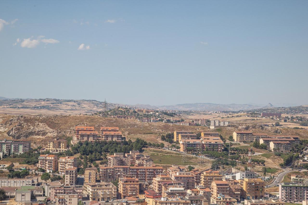 Delle Mura *